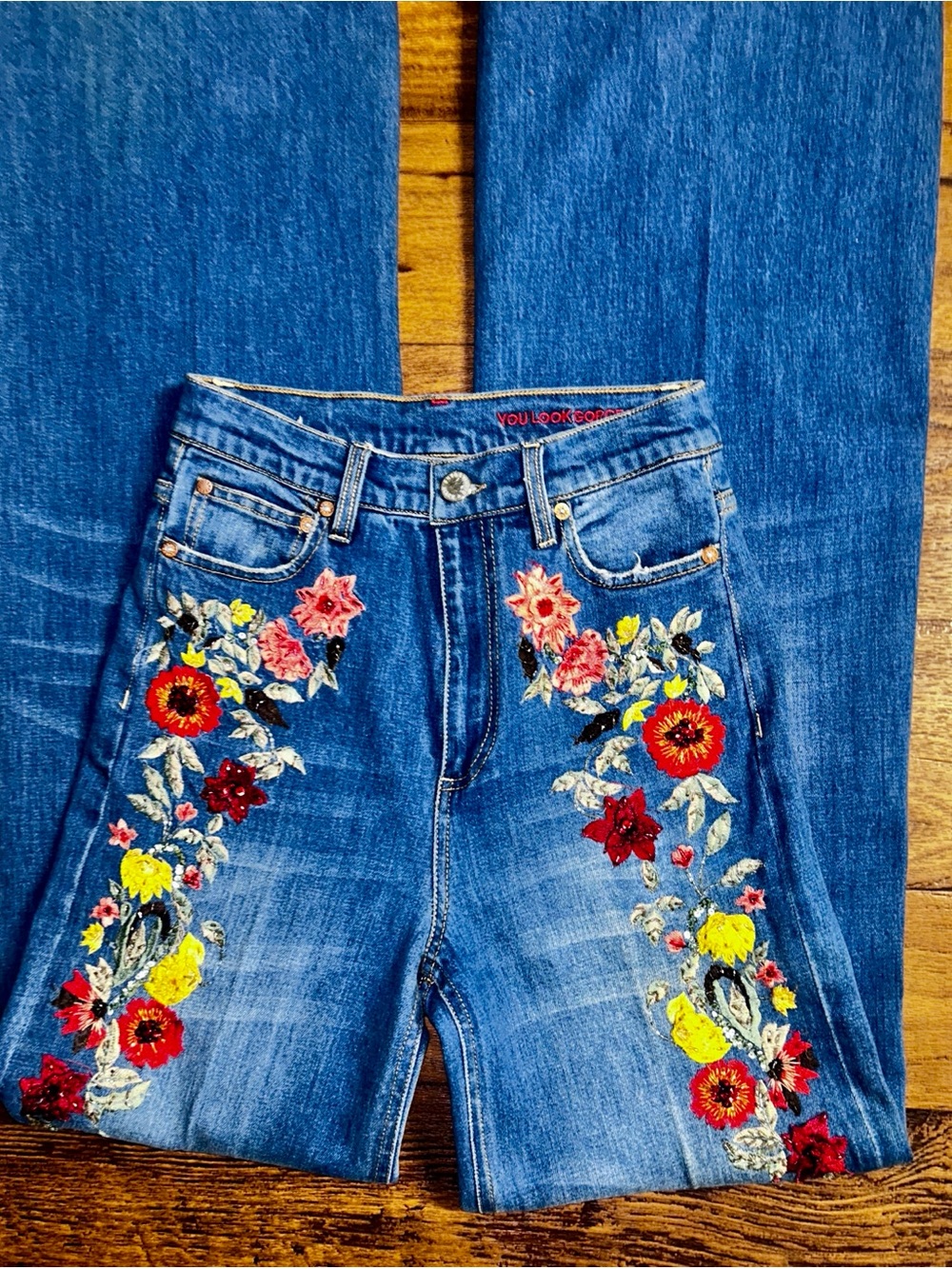 Alice + Olivia ~ Size 27 ~ Blue Denim W/ Multi-Colors Embroidery Floral Jeans - Picture 13 of 16